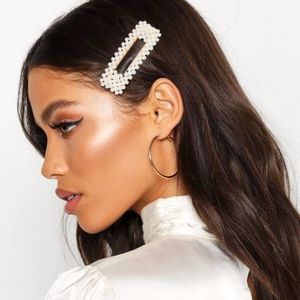 Oversized pearl rhinestone hair clip set Barrette
